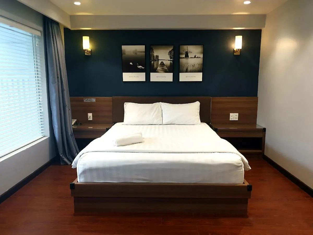 Reddoorz Premium Cloud 9 An Nhon Hotel contacts