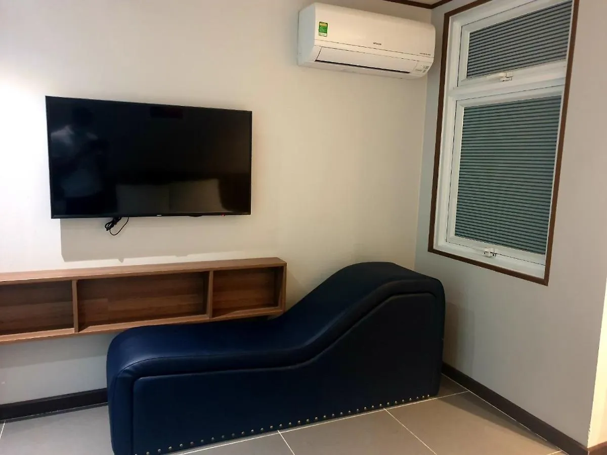 Reddoorz Premium Cloud 9 An Nhon Hotel Ho Chi Minh City