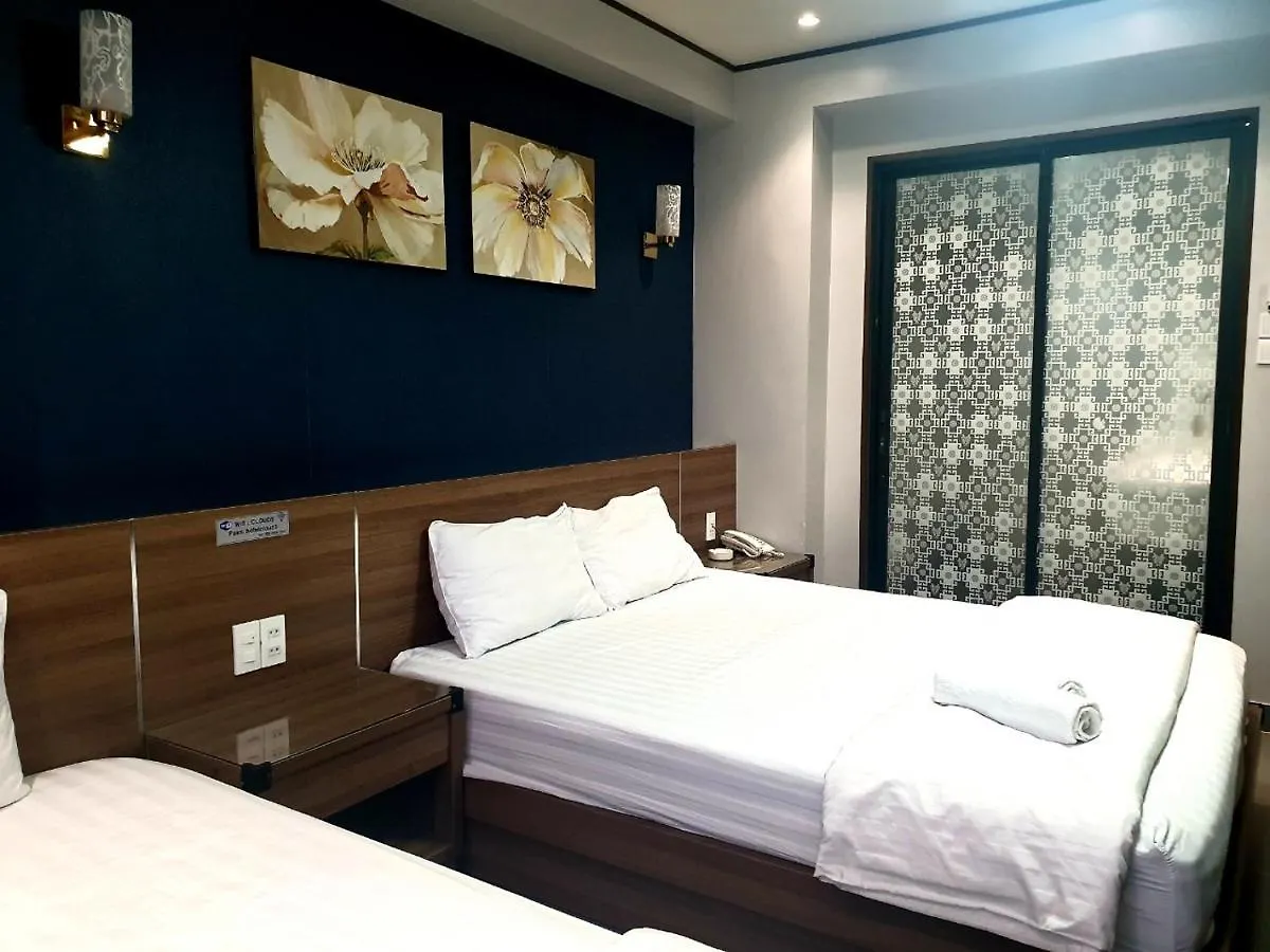 ***  Reddoorz Premium Cloud 9 An Nhon Hotel Ho Chi Minh City Vietnam